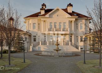 Сдается дом, 1400 м2, деревня Веледниково, Павловская аллея