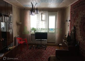 Продается 3-ком. квартира, 56 м2, Ершов, улица Космонавтов, 15