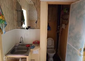 Продаю однокомнатную квартиру, 19 м2, Тольятти, улица Чапаева, 145, Центральный район