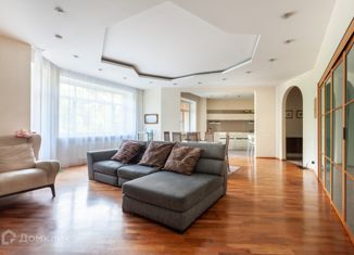 Продажа 5-ком. квартиры, 189 м2, Кировская область, Сосновая улица, 10