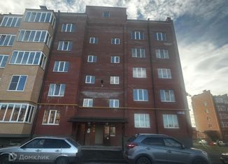 Продается трехкомнатная квартира, 100 м2, Владикавказ, улица Хадарцева, 39к1