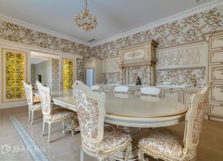 Продается дом, 2050 м2, деревня Переделки