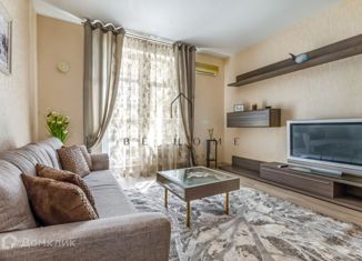 Сдается двухкомнатная квартира, 85 м2, Санкт-Петербург, Кирочная улица, 64, метро Чернышевская