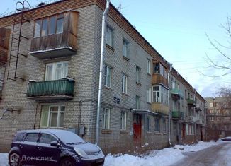 Продам 1-ком. квартиру, 30 м2, Сестрорецк, улица Володарского, 52