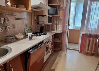 Аренда трехкомнатной квартиры, 55 м2, Севастополь, улица Косарева, 21