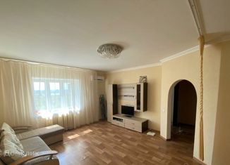 Продаю трехкомнатную квартиру, 66 м2, Сочи, улица Орджоникидзе, 11А, микрорайон Центральный