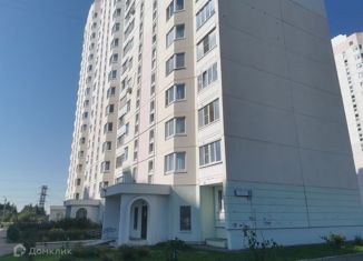 Продам 1-ком. квартиру, 43 м2, Тверь, Оснабрюкская улица, 4к2