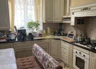 Продам 4-комнатную квартиру, 112 м2, Симферополь, Камская улица, 37, ЖК Московский