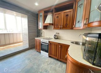 Продается 4-ком. квартира, 71.3 м2, Зеленодольск, улица Ленина, 32