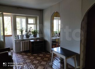 Сдаю однокомнатную квартиру, 42 м2, Дзержинск, улица Суворова, 32