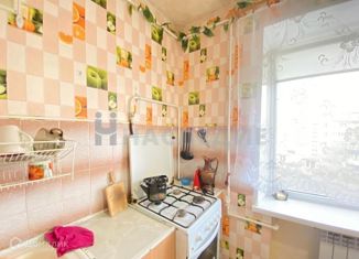 Продажа 1-комнатной квартиры, 35 м2, Донецк, 3-й микрорайон, 16