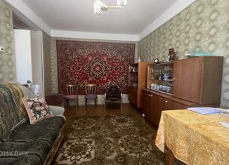 Продаю 2-комнатную квартиру, 42.2 м2, поселок Любань, проспект Мельникова, 11