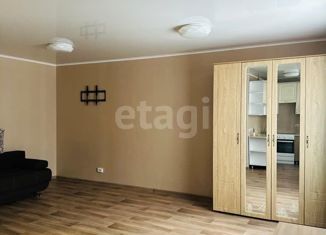 Продается 2-ком. квартира, 36 м2, Барнаул, Индустриальный район, улица Сергея Ускова, 40