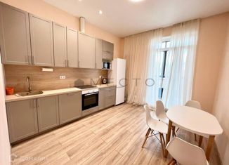 3-комнатная квартира в аренду, 80 м2, Москва, Ленинградское шоссе, 228к3, Молжаниновский район