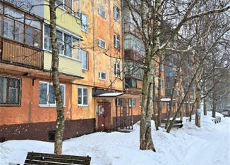 Продаю 4-ком. квартиру, 60.9 м2, Новодвинск, улица Советов, 5