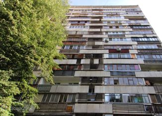 Продажа трехкомнатной квартиры, 67.6 м2, Москва, Нагорная улица, 2к1, метро Нагатинская