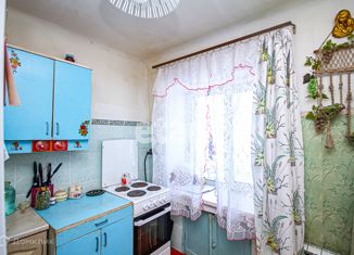 Продается трехкомнатная квартира, 40.9 м2, Новосибирск, улица 25 лет Октября, 3, улица 25 лет Октября