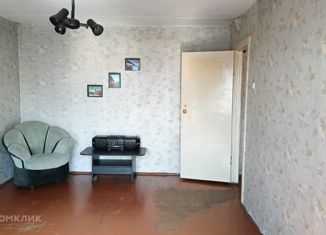 Продаю двухкомнатную квартиру, 48 м2, Курган, Половинская улица, 14, жилой район Центральный