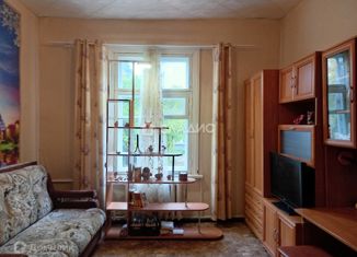 Продаю комнату, 75.8 м2, городской поселок Большая Ижора, Приморское шоссе, 72