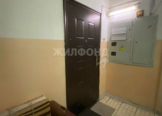 Продажа двухкомнатной квартиры, 73 м2, Красноярск, Комсомольский проспект, 17