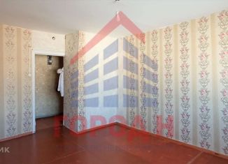 Двухкомнатная квартира на продажу, 38 м2, Нягань, Железнодорожная улица, 16
