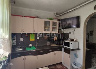 Трехкомнатная квартира на продажу, 64.9 м2, Тюменская область, улица Петелина, 7