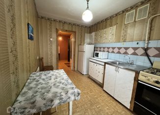 Продам 3-комнатную квартиру, 60.4 м2, Оренбургская область, улица 8 Марта, 19