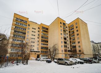 Продается 3-комнатная квартира, 70 м2, Екатеринбург, улица Энгельса, 11, улица Энгельса