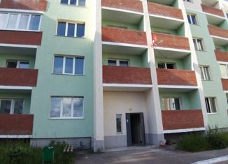 Продажа 3-комнатной квартиры, 90 м2, посёлок городского типа Петра Дубрава, улица Строителей, 5, ЖК Земляничный