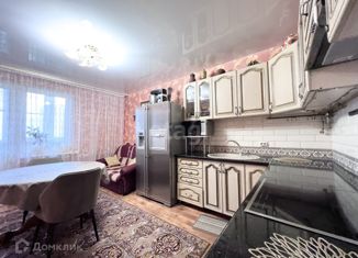 Продажа 2-комнатной квартиры, 67.4 м2, Краснодар, улица Снесарёва, 8, микрорайон Гидрострой