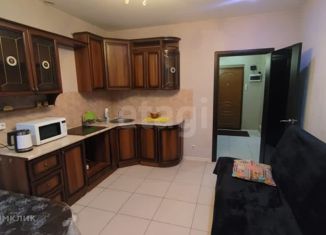 Аренда 2-комнатной квартиры, 47.5 м2, Сургут, улица Ивана Захарова, 10