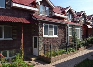 Продам таунхаус, 80 м2, село Кусимовского Рудника, Набережная улица, 38/2