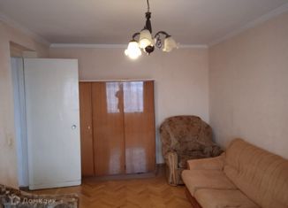 Продается 1-комнатная квартира, 37 м2, Владикавказ, улица Братьев Щукиных, 61к2, Иристонский муниципальный округ