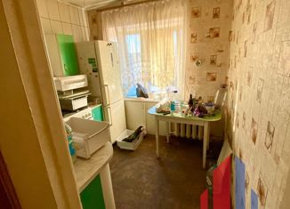 Трехкомнатная квартира на продажу, 58 м2, Волгоград, улица 7-й Гвардейской, 11, Центральный район