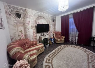Продаю дом, 256 м2, Салехард, улица Островского