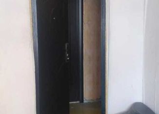 Продаю комнату, 10.8 м2, Каменск-Уральский, проспект Победы, 93