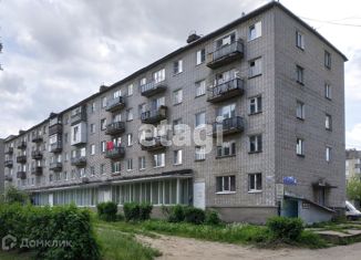 Сдаю в аренду однокомнатную квартиру, 28.6 м2, Волхов, проспект Державина, 48