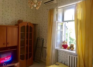 2-комнатная квартира на продажу, 32.5 м2, Евпатория, улица имени Бартенева, 12