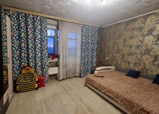 4-комнатная квартира на продажу, 77.4 м2, Абакан, улица Кати Перекрещенко, 13А