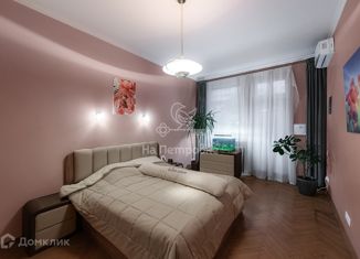 Продаю 3-ком. квартиру, 90 м2, Москва, Новочерёмушкинская улица, 7/8, метро Академическая