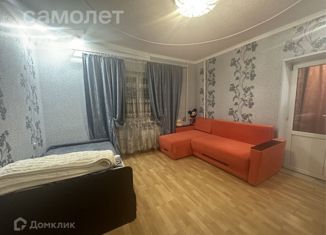 Однокомнатная квартира на продажу, 42.2 м2, Астрахань, улица Валерии Барсовой, 8