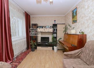 Продается 3-комнатная квартира, 62 м2, поселок Плотниково, Советская улица, 8