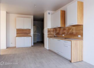 Продам 2-ком. квартиру, 70.8 м2, село Ембаево, Бульварная улица, 11/1