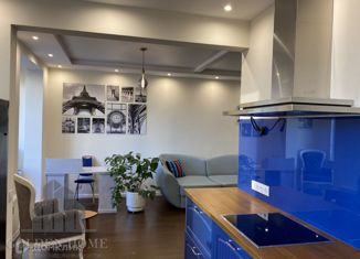 Сдача в аренду трехкомнатной квартиры, 103 м2, Санкт-Петербург, проспект Медиков, 10к1, метро Петроградская