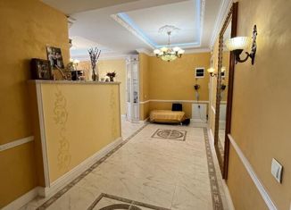 Продажа трехкомнатной квартиры, 118.2 м2, Астрахань, улица Баумана, 9