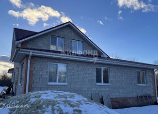 Продаю дом, 180 м2, село Беломестное, 1-й Центральный переулок, 1