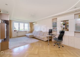 Продаю двухкомнатную квартиру, 90 м2, Москва, улица Богданова, 2к1, метро Говорово