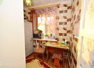Продаю 1-ком. квартиру, 30 м2, Заводоуковск, улица Дзержинского, 3