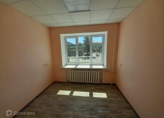 Сдача в аренду офиса, 42 м2, Челябинская область, улица имени Ю.А. Гагарина