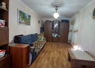 Продам 1-ком. квартиру, 32 м2, Нальчик, улица Калмыкова, 231, район Дубки